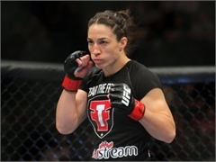Sara-McMann-UFC-159